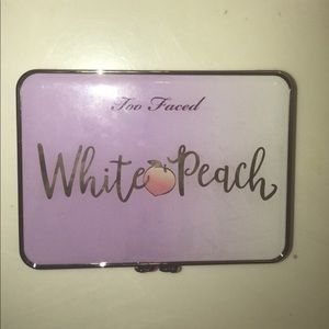Too faced white peach palate